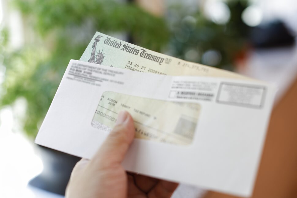 Are You in Line for a $1,400 Stimulus Check? Here's What to Do With the Money