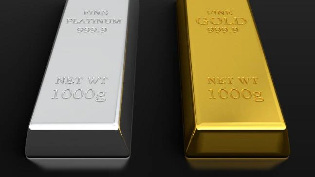 Endless Debt and Finite Minerals