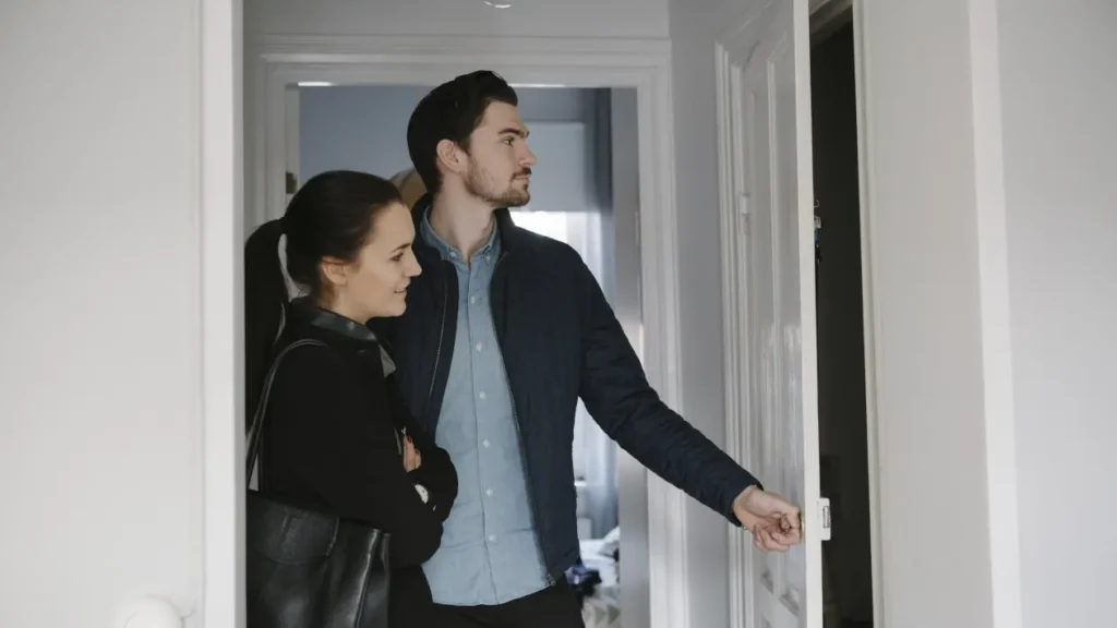 2025 could be a renter’s market — but it won’t last, economists say. Here’s how to take advantage