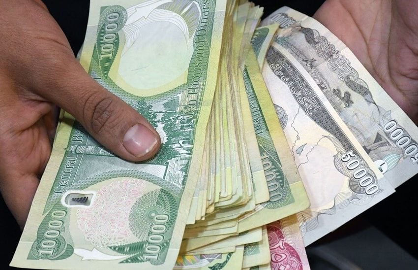 US dollar exchange rate remains steady in Baghdad, declines in Erbil