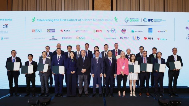 Four Vietnamese banks join global green finance alliance