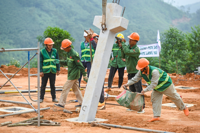 Vietnam GDP grows 8.2% in Q3