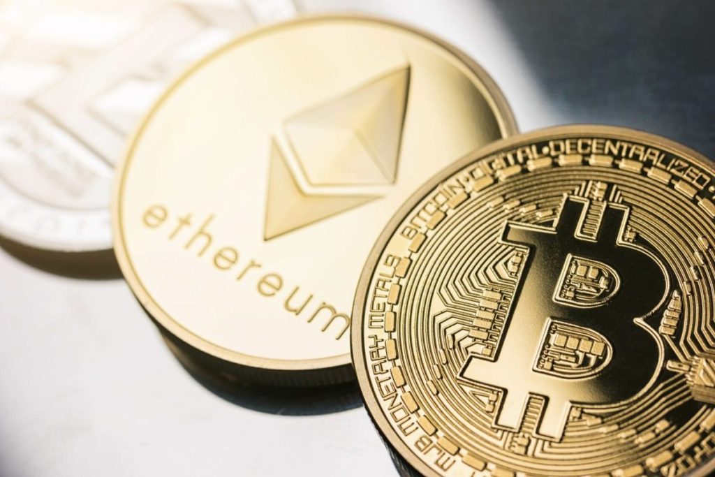 Bitcoin Turns Into a Long-Term Savings Asset as Ethereum Powers On-Chain Activity
