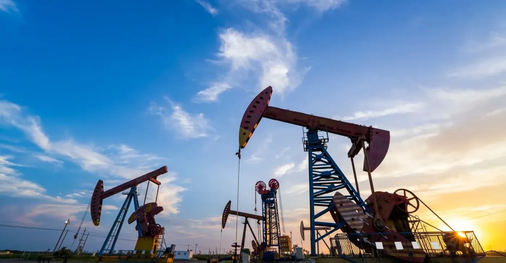 Oil prices climb following Trump-Europe breakthrough on greenland