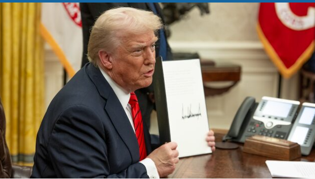 One Year of Trump: Iraqi Dinar Speculators Still Waiting