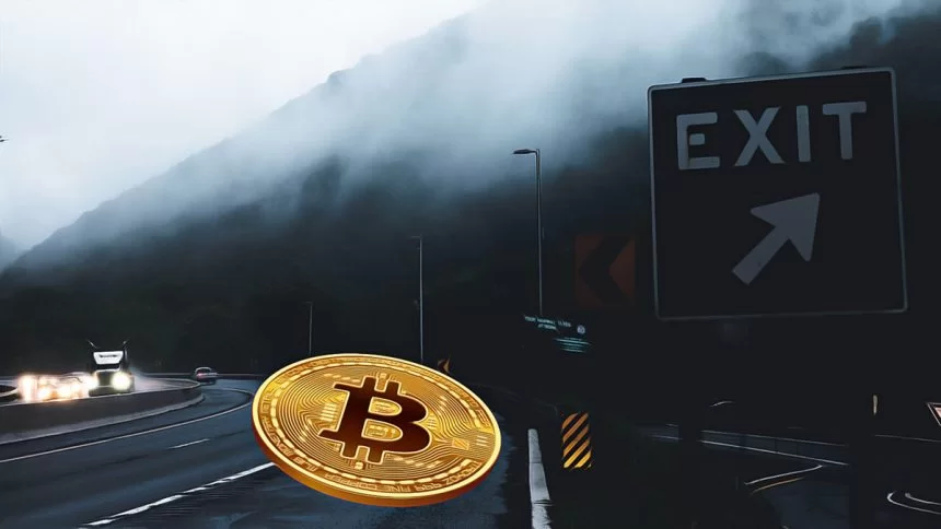 Bitcoin’s Short-Term Hurdles as Market Faces Economic Pressures