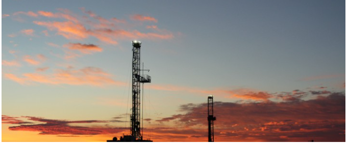 U.S. Oil Premiums Hit Record High as World Scrambles for Crude