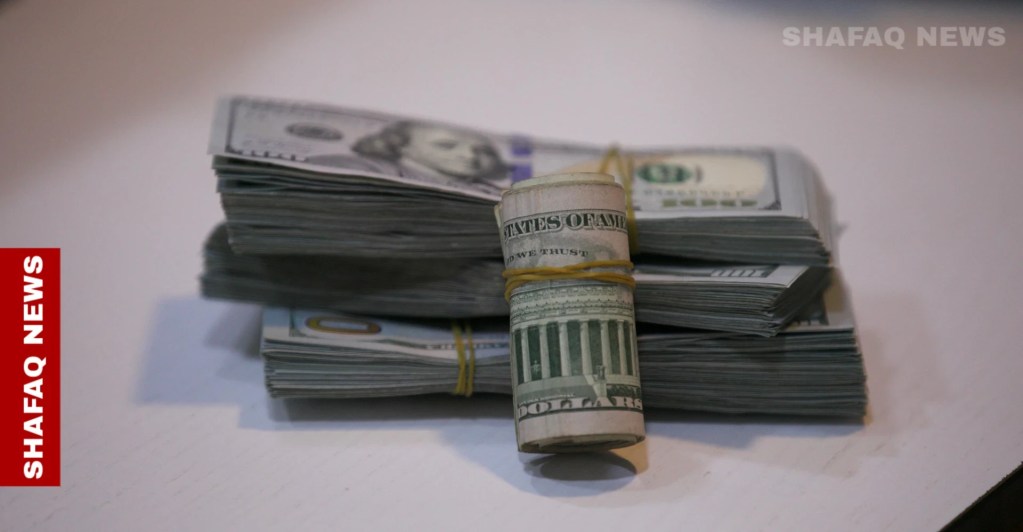 Dollar dips in Baghdad, rises in Erbil