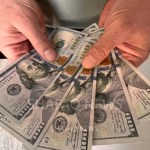 Dollar steadies in Baghdad and Erbil during Eid holiday