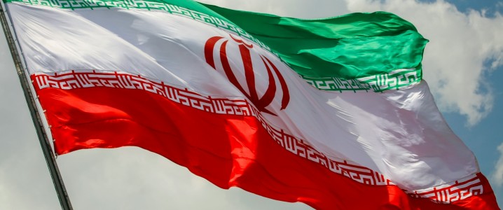 Ships Cluster Off Dubai as Iran Expands Area of Control at Hormuz