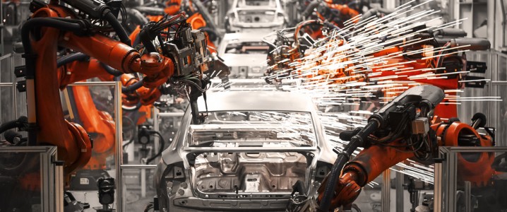 China’s Car Sales Slump as Gasoline Demand Craters