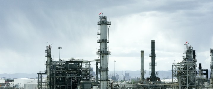 Japan's Refinery Utilization Hits 73% as Strategic Oil Stocks Flow In