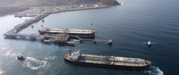 Russia’s Oil Windfall Gets Bigger as Hormuz Stays Shut
