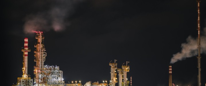India's Oil Refiners Slated To Ride Out Disruptions After Russian Waiver Ends