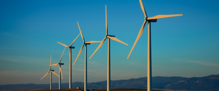 TotalEnergies Eyes $100M+ Stake Sales in European Solar and Wind Portfolio