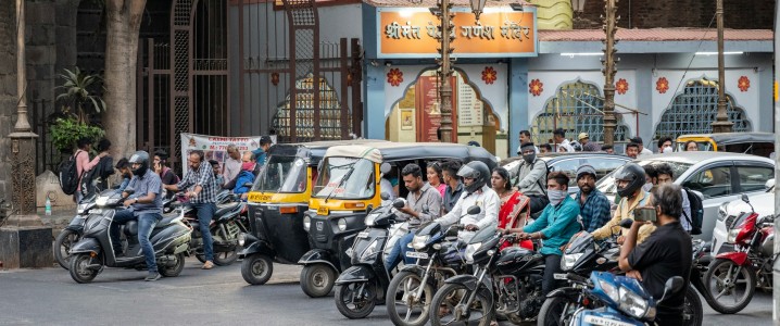 India's Pump Prices Stuck Even As Global Crude Crashes