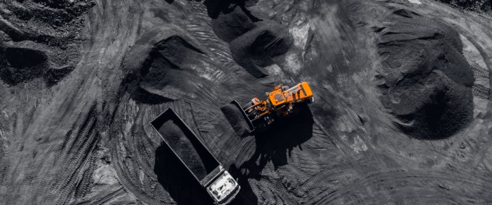 India Cuts Coal Imports as Power Plants Turn to Domestic Fuel