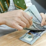 Banks should be encouraged to play bigger role in derivatives market: experts