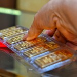Gold prices retreat to January levels after two-month slide