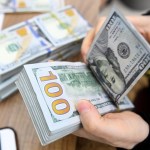 Dollar strengthens against dong