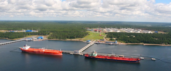 Russia’s Oil Windfall Vanishes as Urals Crashes to $42 a Barrel