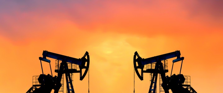 Oil Tops $100 as Supply Crisis Deepens
