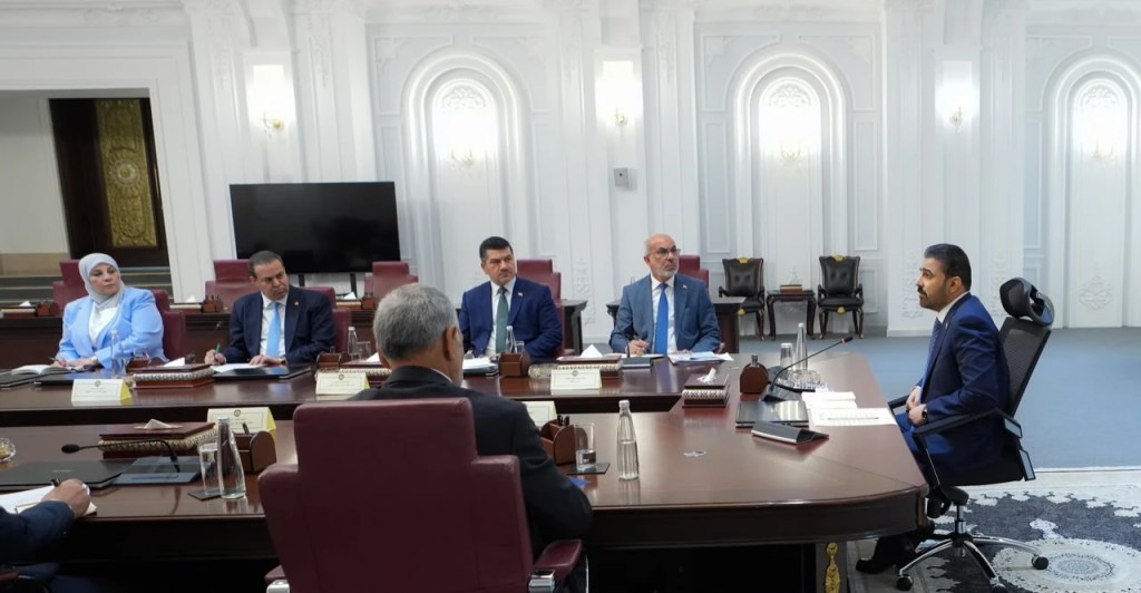 PM Al-Zaidi orders round-the-clock oil operations