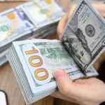 Dollar gains over dong on black market
