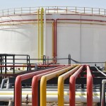 Oil prices climb on Middle East supply risks
