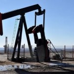 Oil prices retreat on new Saudi Oman route