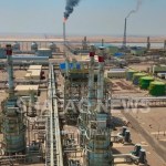 Oil plunges below $102 on de-escalation hopes