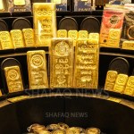 Gold falls 4% to seven-week low