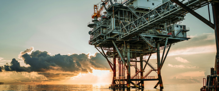 Oil Set for Longest Losing Streak Since August 2025
