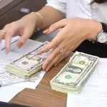Dollar gains over dong on black market