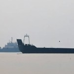 Oil prices climb amid Gulf shipping threats