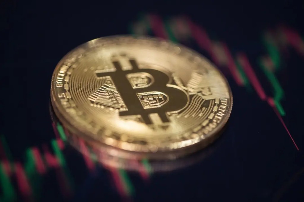 Bitcoin Holds $80,000: A Pause Before Challenging $87,000?